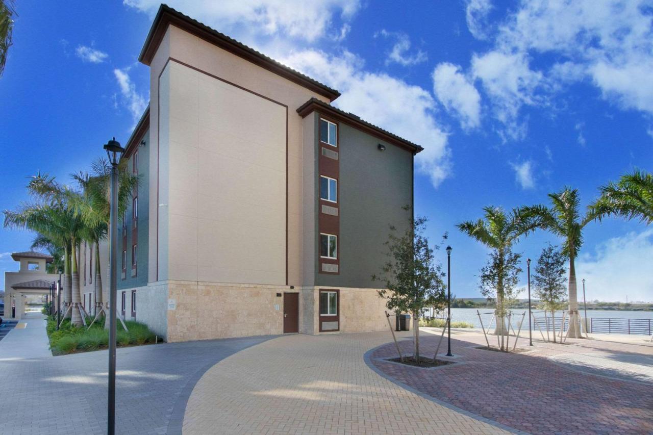 Woodspring Suites Мирамар Экстерьер фото