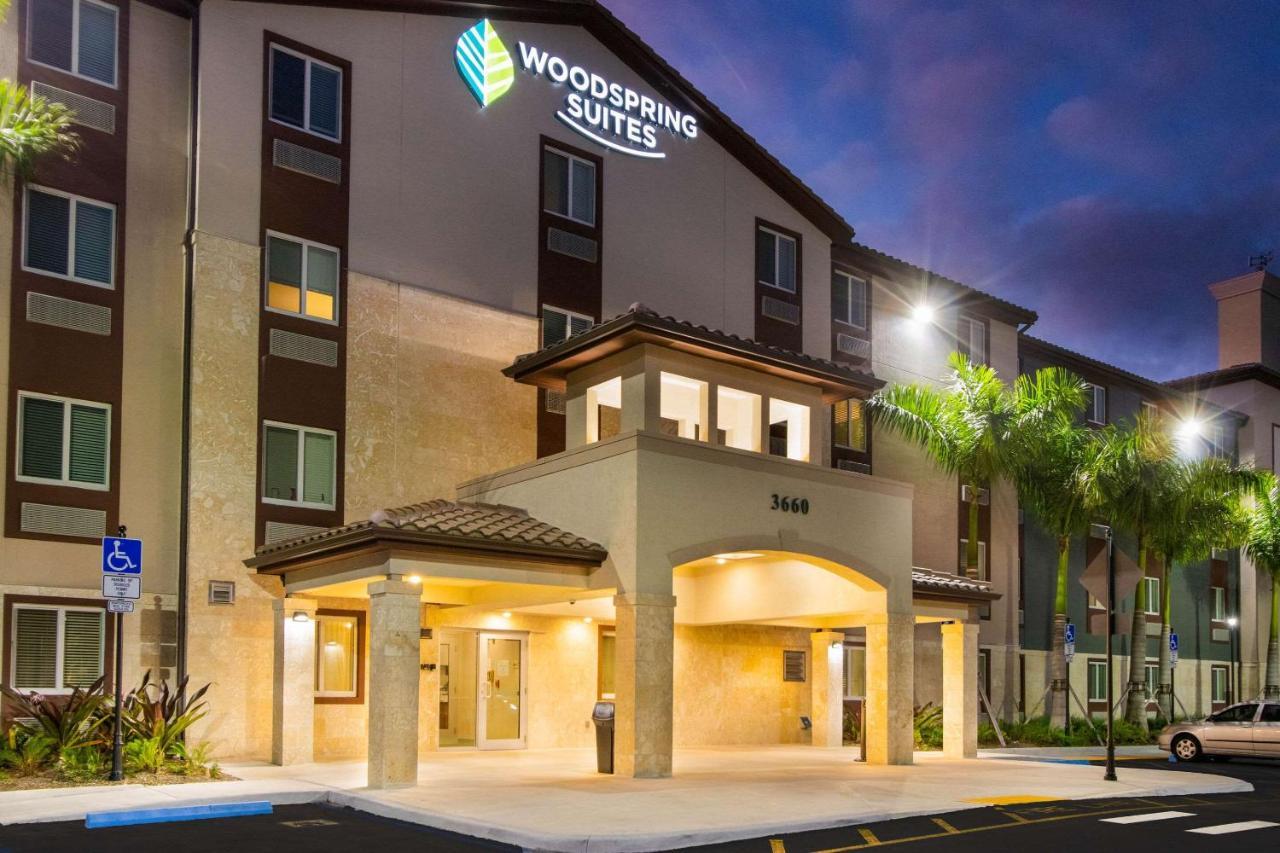 Woodspring Suites Мирамар Экстерьер фото