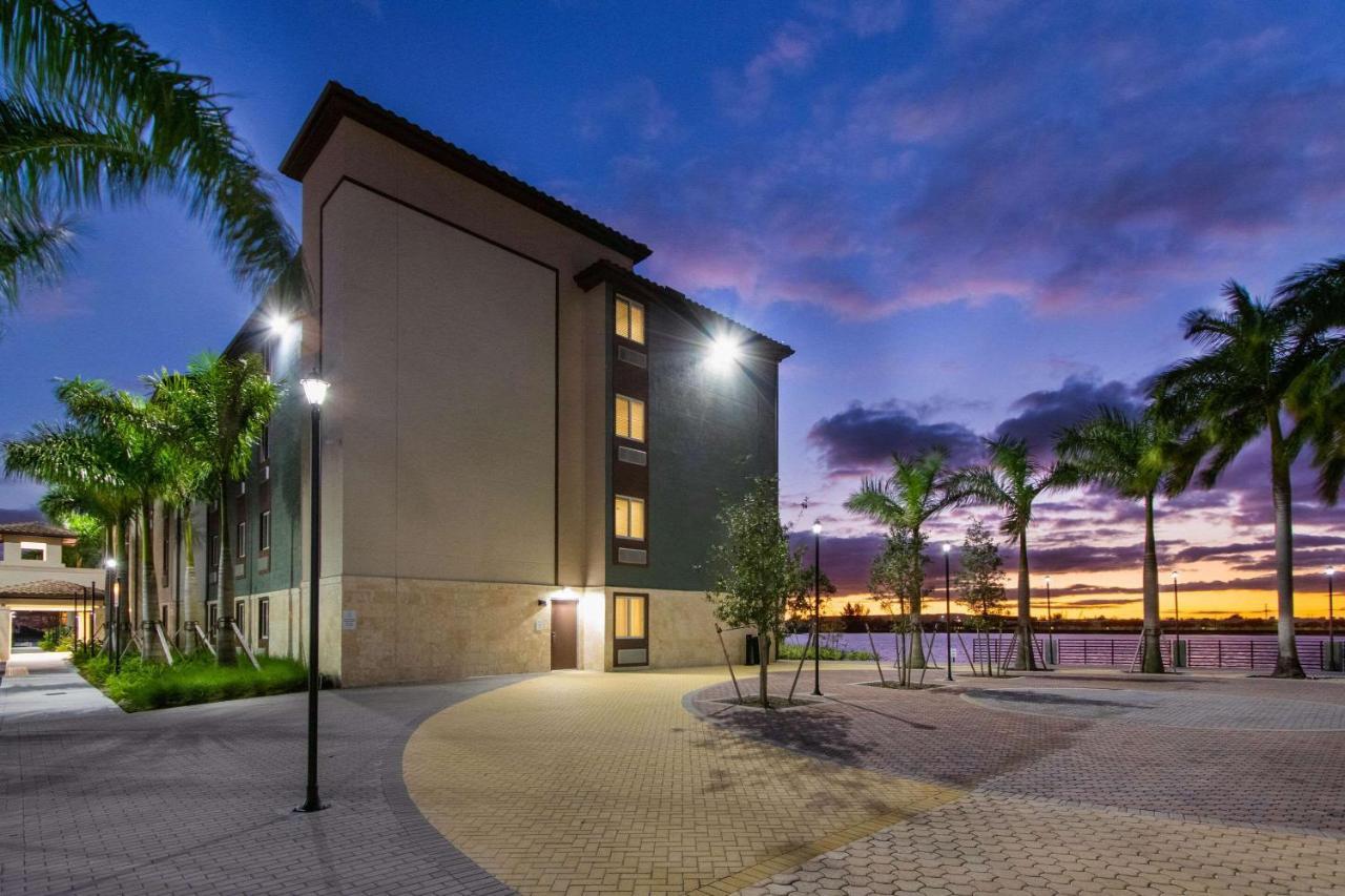 Woodspring Suites Мирамар Экстерьер фото