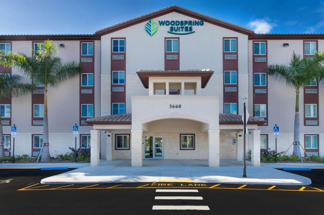 Woodspring Suites Мирамар Экстерьер фото
